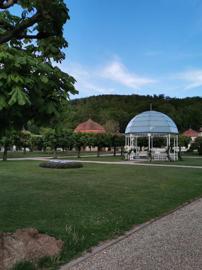 Hotel Deutsches Haus บัดบรึคเคนเนา ภายนอก รูปภาพ