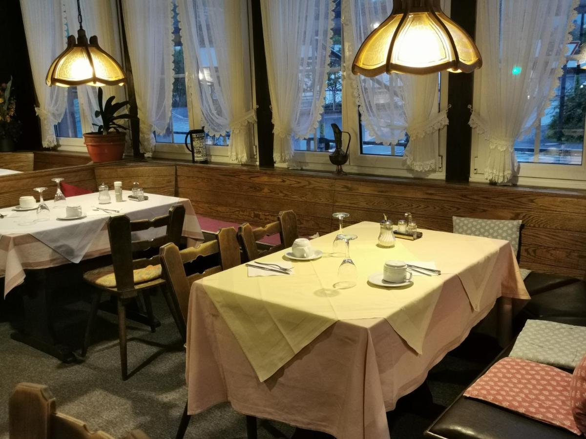 Hotel Deutsches Haus บัดบรึคเคนเนา ภายนอก รูปภาพ